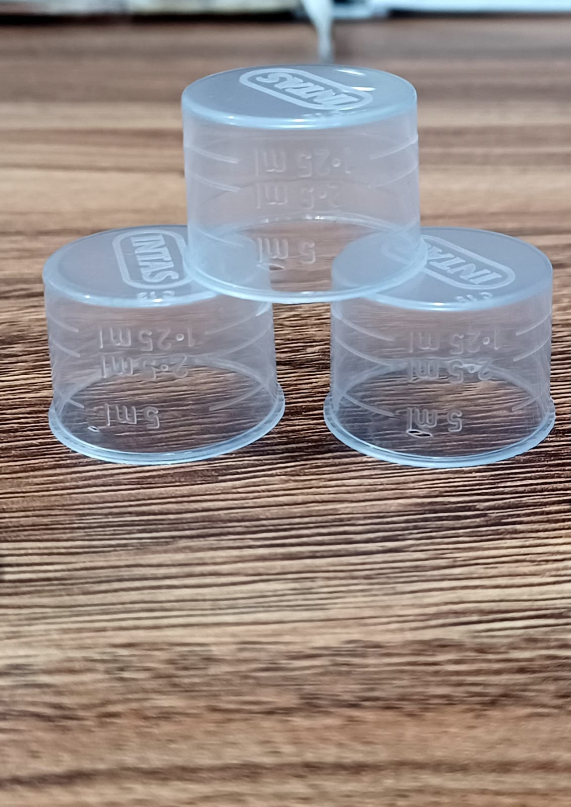 Intas logo printed m.cap